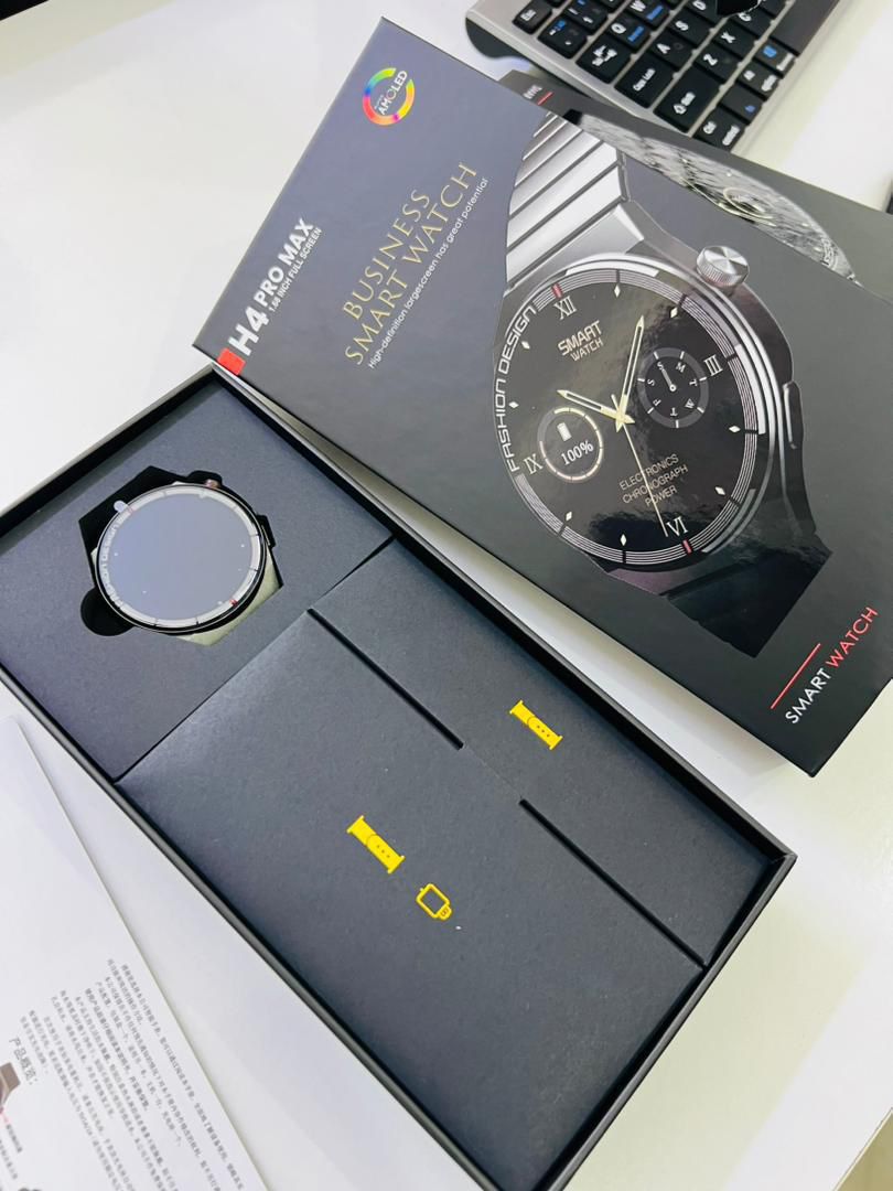 🕰️ 𝗦𝗺𝗮𝗿𝘁𝘄𝗮𝘁𝗰𝗵 𝗛𝟰 𝗣𝗿𝗼 𝗠𝗮𝘅 – 𝗟’é𝗹é𝗴𝗮𝗻𝗰𝗲 𝗮𝘂 𝘀𝗲𝗿𝘃𝗶𝗰𝗲 𝗱𝗲 𝗹𝗮 𝘁𝗲𝗰𝗵𝗻𝗼𝗹𝗼𝗴𝗶𝗲 🖤