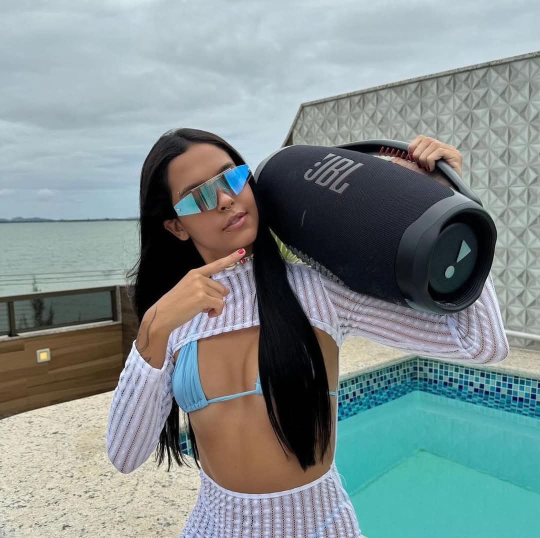 🔥 𝐏𝐥𝐨𝐧𝐠𝐞𝐳 𝐝𝐚𝐧𝐬 𝐮𝐧𝐞 𝐞𝐱𝐩é𝐫𝐢𝐞𝐧𝐜𝐞 𝐬𝐨𝐧𝐨𝐫𝐞 𝐩𝐮𝐢𝐬𝐬𝐚𝐧𝐭𝐞 𝐚𝐯𝐞𝐜 𝐥𝐚 𝐉𝐁𝐋 𝐁𝐨𝐨𝐦𝐛𝐨𝐱 𝟑 !